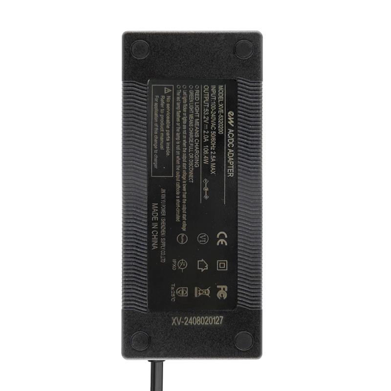 Chargeur premium 48V (sortie 54,6V) 2A avec connecteur DC 5,5x2,1mm