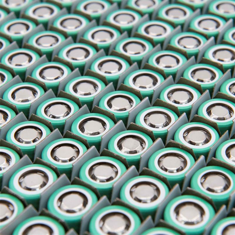 Cellule 18650 3,2A/h 3C [EVE] - 100 unités