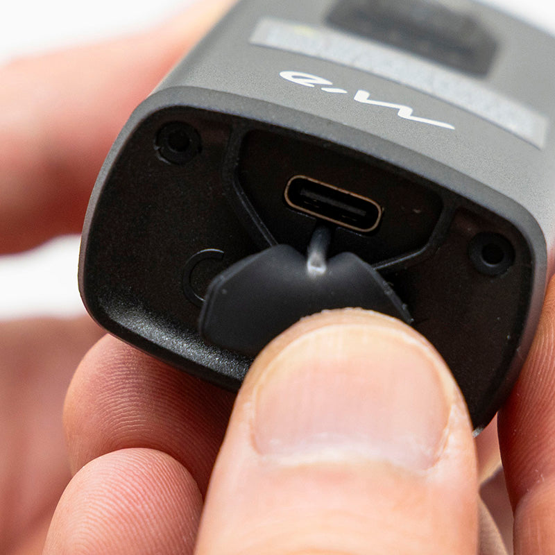 Lumiere led rechargeable 2600 Lumen EWL014
