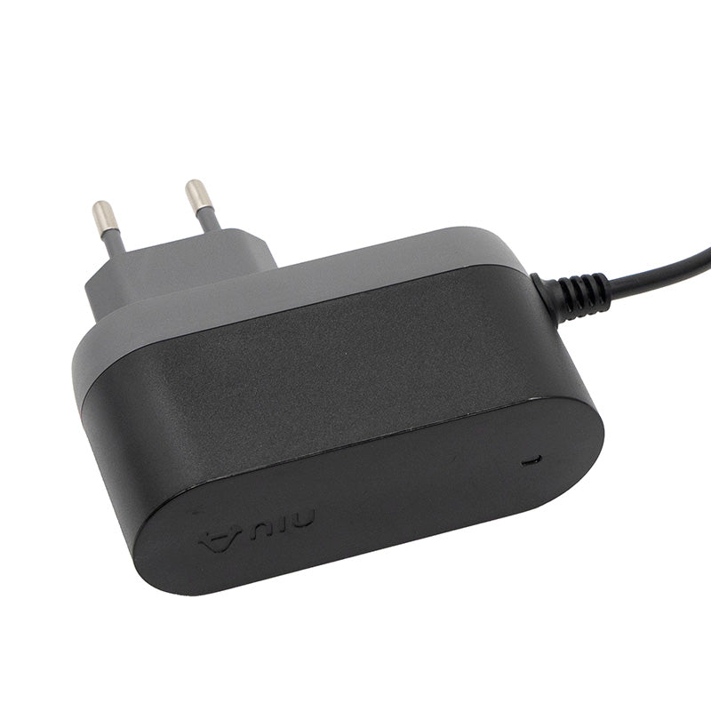 Chargeur 6S (sortie 25,2V) Niu KQi Youth UE