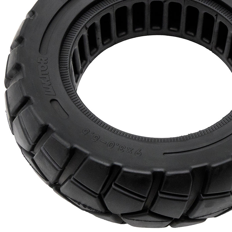 Pneu plein 9x3-5,5 ligne noire [Amitor]