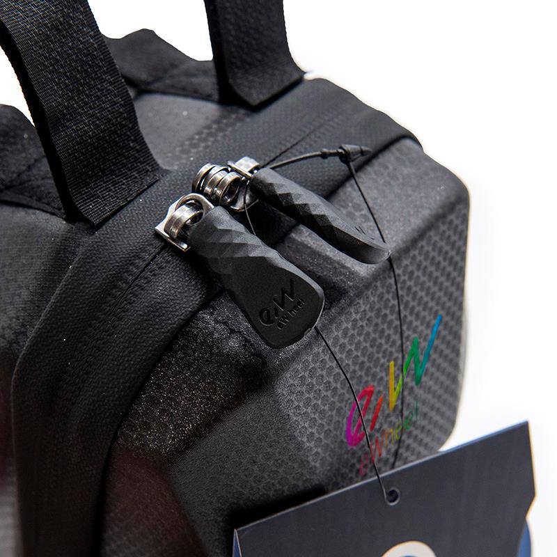 Sacoche premium multicolore avec velcro [Ewheel] - 2L